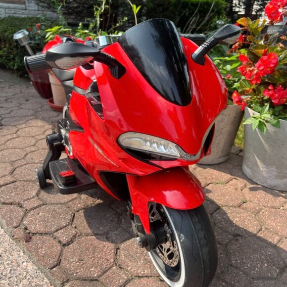 24V Ducati Kid Motorcycle Street Racer Ages 7-10 ASTM F963 Compliant - Picture 2 of 5